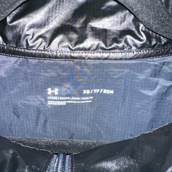Women's Under Armour Pullover Jacket Size XS Black Lightweight Windbreaker - Picture 5 of 12